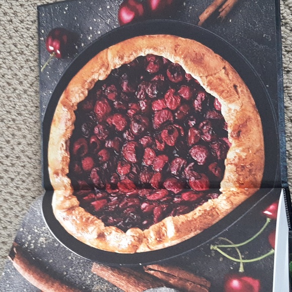 Sweet Cravings Cookbook massive size over 580 pages - Picture 6 of 17